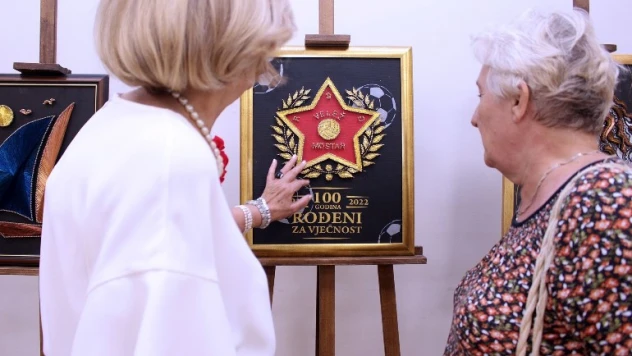 Kardeş şehir Mostar'da sergi ve sertifika töreni