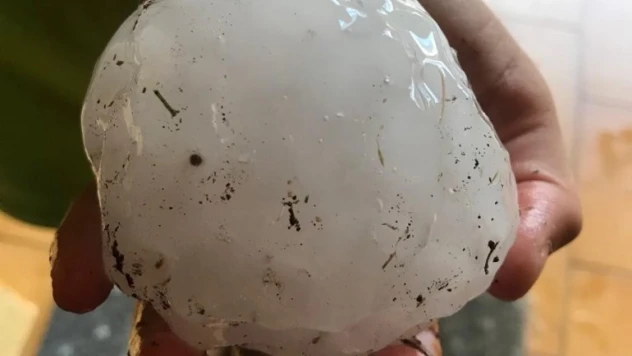 Katalonya'da son 20 yılın en güçlü dolu yağışı: 1 bebek öldü, 29 yaralı var