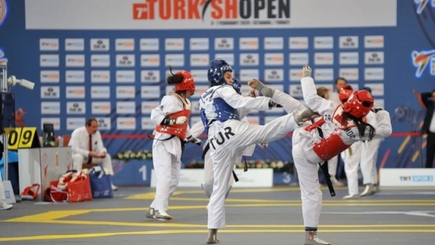 Kayseri Emniyetspor, Antalya'dan şampiyonla döndü