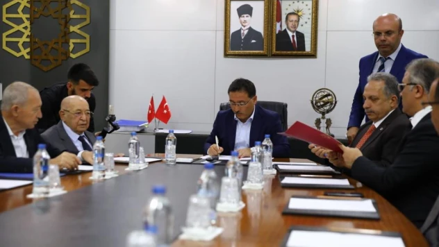 Kayseri Valiliği'nde 2 protokol birden imzalandı
