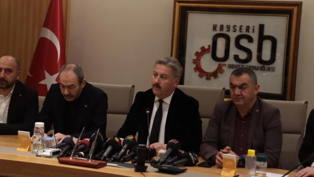 Kayserililer dayanışmayı 'Deprem Koordinasyon Merkezi' ile gösterdi