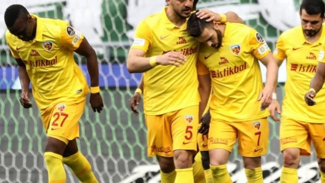 Kayserispor 1 puanla döndü