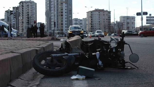 Kayserispor Başkanı Çamlı'nın karıştığı kazada ağır yaralanan mobilet sürücüsü hayatını kaybetti