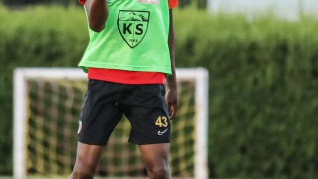 Kayserispor'da Mensah güç topluyor