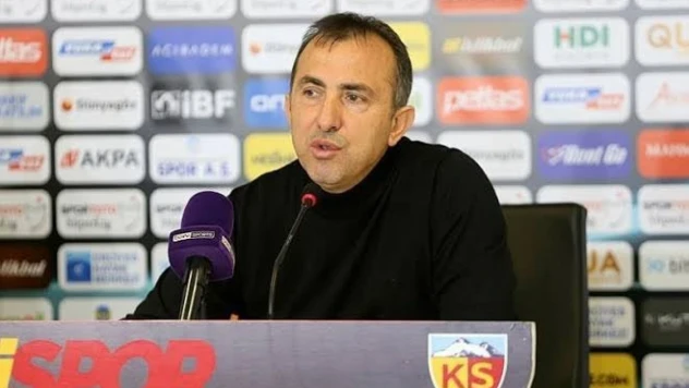 Kayserispor'da Recep Uçar ile yollar ayrıldı