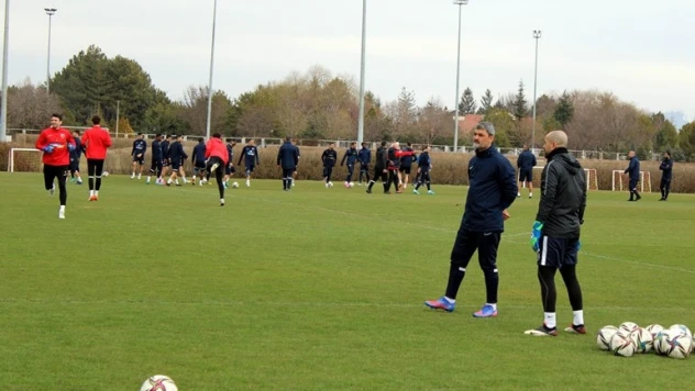 Kayserispor, Fenerbahçe maçına hazırlanıyor