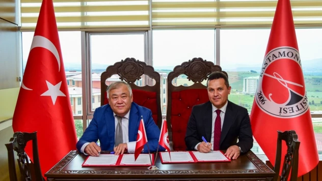 Kazakistan'ın Karaganda Buketov Üniversitesi'nden Kastamonu Üniversitesi'ne iş birliği ziyareti