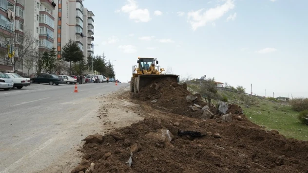 Kıranardı mahallemize yaya yolu ve otopark