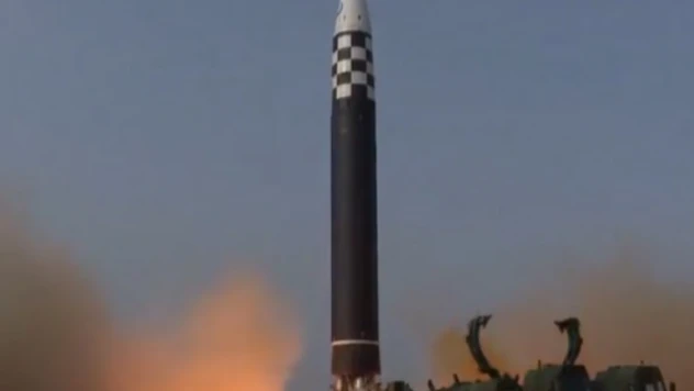 Kıtalararası balistik füze denediğini doğruladı