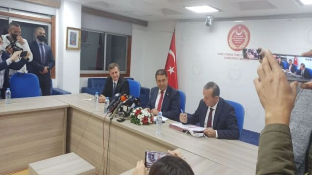 KKTC'de üç partinin oluşturduğu koalisyon hükümeti kuruldu