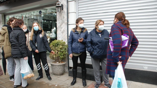 Kuyumcu vurgun yaptı, mağdurlar dükkana koştu