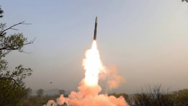 Kuzey Kore'den art arda 2 füze denemesi