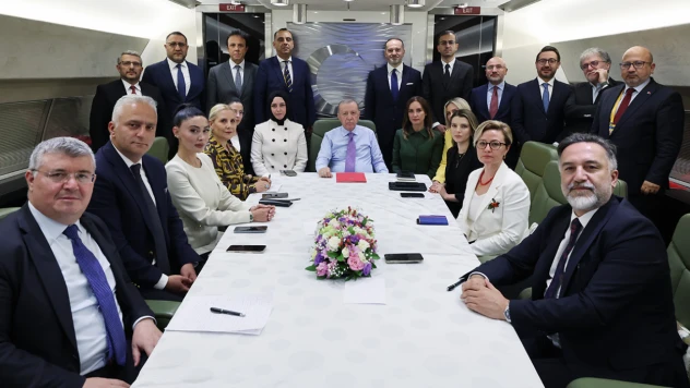 Lahey ziyareti dönüşü gazetecilerin soruları cevaplandı