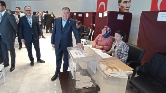 M. Arif Parmaksız 6. kez başkan oldu