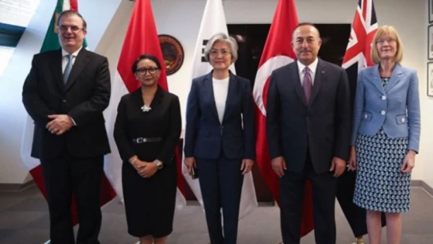 MIKTA Dışişleri Bakanları Toplantısı, Türkiye'nin ev sahipliğinde başladı