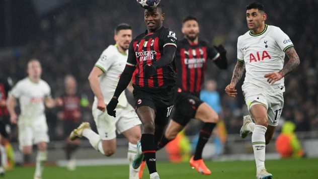 Milan, Şampiyonlar Ligi'nde çeyrek final biletini aldı