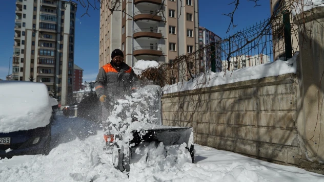 Mini kar temizleme araçları sahada