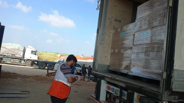 Mısır'dan Gazze'ye 102 yardım tırı geçiş yaptı