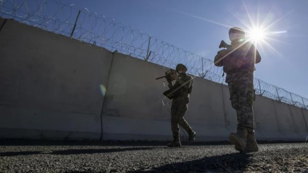 MSB: Hudut Kartallarımız, Yunanistan'dan ülkemize yasa dışı yollarla sızmaya çalışan 5 kişiyi yakaladı