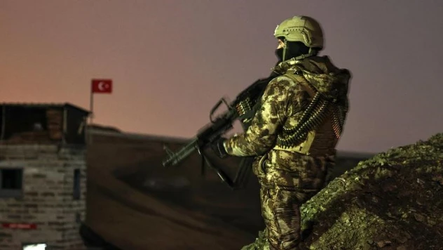 MSB yasa dışı yollarla ülkeye girmeye çalışan terör örgütü mensubları olduğunu açıkladı