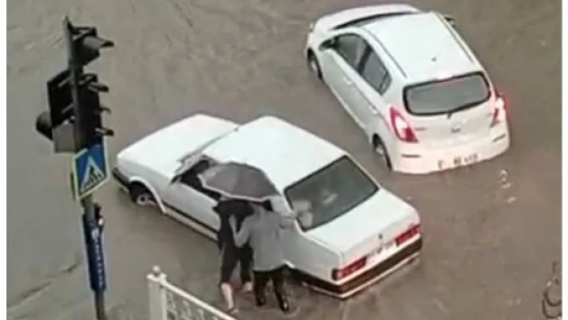 Niğde'de sağanak yağış