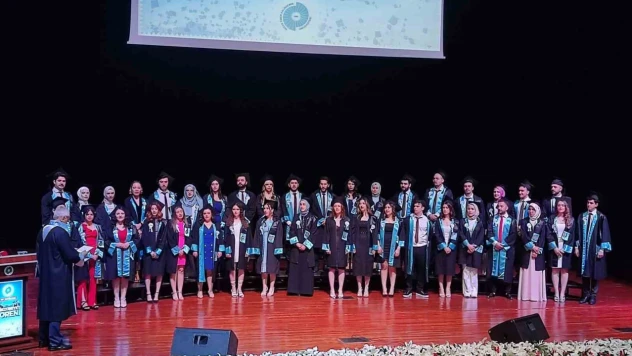 Niğde Ömer Halisdemir Üniversitesi Tıp Fakültesi ilk mezunlarını verdi