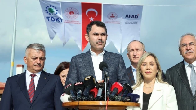 Orta gelirli vatandaşlarımız 4 bin 400 TL'den başlayan taksitle ev sahibi olabilecek