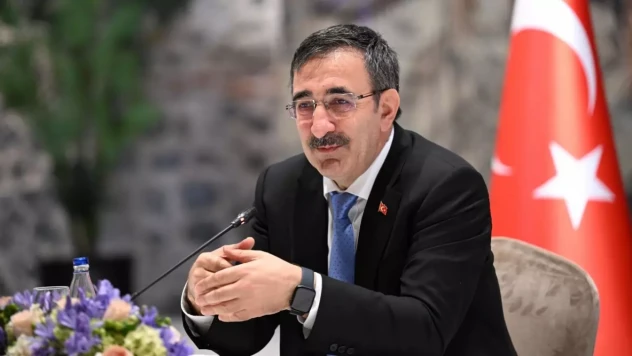 Orta Vadeli Program açıklanıyor.