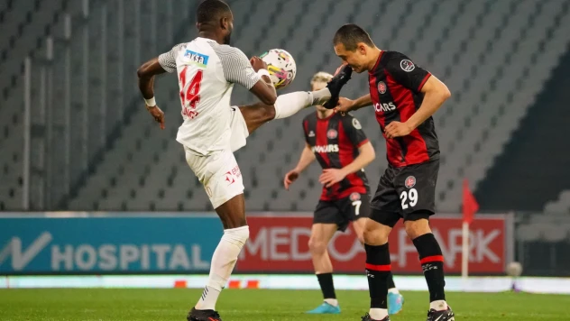 Otabek Shukurov ve Emiliano Viviano, Galatasaray maçında yok!