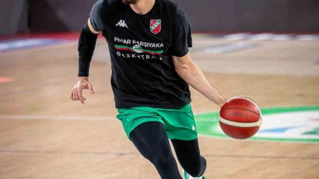 P. Karşıyaka'da Kenan Sipahi sakatlandı