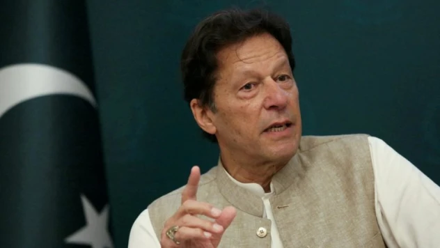 Pakistan'da eski Başbakan Imran Khan'a tutuklama emri