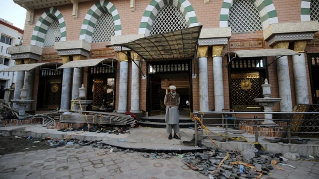 Pakistan'daki cami saldırısında can kaybı 100'e yükseldi