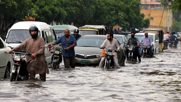 Pakistan'daki sel felaketinde can kaybı bin 314'e yükseldi
