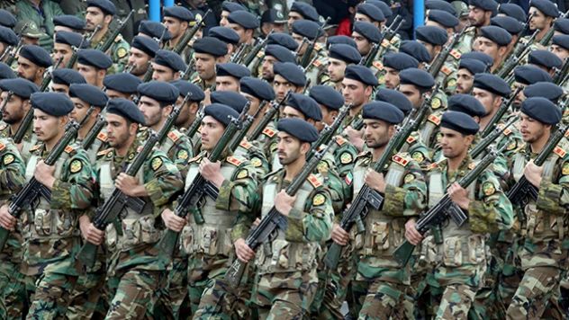 Pentagon: İran Devrim Muhafızları'nın Suriye'deki 2 tesisi vuruldu