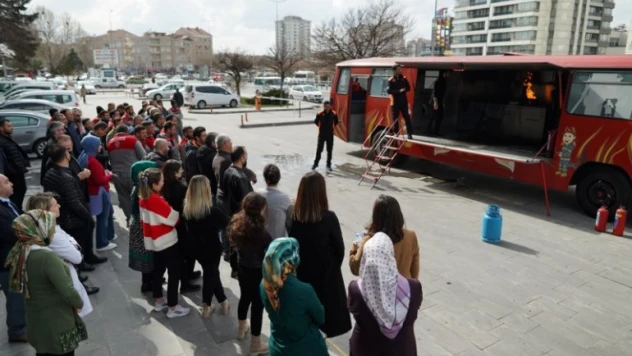 Personele Yangın eğitimi.