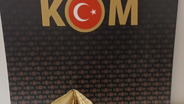 Piyasa değeri 3 milyon TL olan 5 asırlık 2 adet Kur'an-ı Kerim ele geçirildi