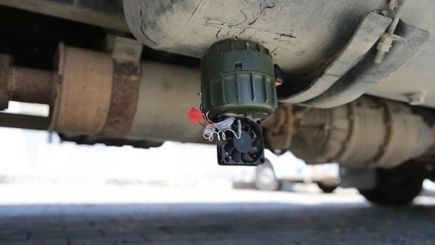 Polisler cesaretleriyle göz dolduruyor