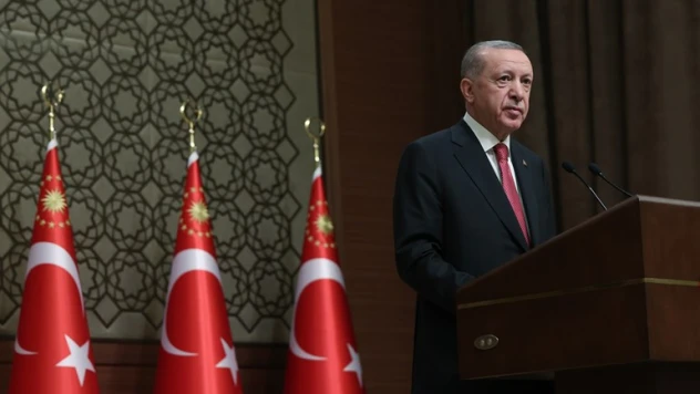 &quotKamu görevlilerimize demokratik hukuk sınırları dışında söz söyleyen herkes bu devletin de bu milletin de düşmanıdır&quot