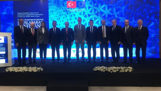 &quotTürkiye 250 milyar dolarlık ihracat hedefine doğru devam ediyor