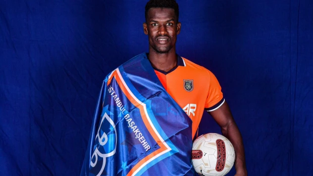 RAMS Başakşehir, Ousseynou Ba'yı renklerine bağladı