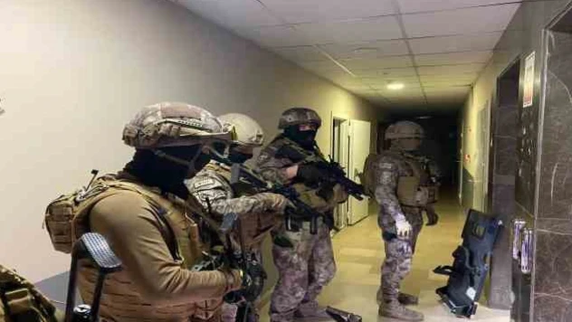 Sahte Banka Reklamlarıyla Vurgun Yapan Çeteye Baskın