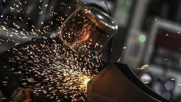 Sanayi üretimi yıllık yüzde 4,5 arttı