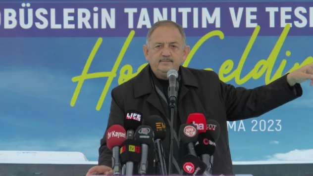 Sanki memleketlerinde iş yapıyorlarmış gibi iki de belediye başkanı koydular