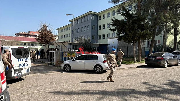 Şanlıurfa'da okula silahlı saldırı