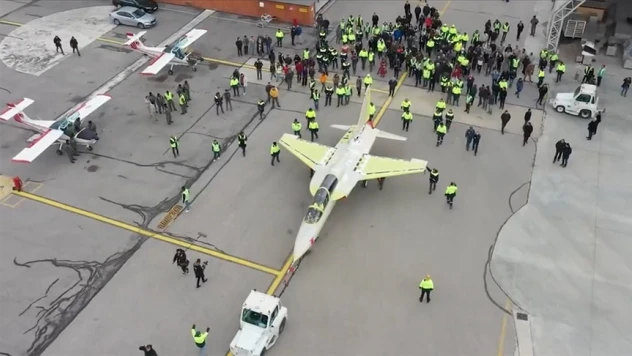 Savunma Sanayi Başkanı Demir: &quotHürjet motorunu çalıştırdı, artık sıra uçuşta