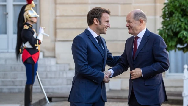 Scholz ve Macron Paris'te bir araya geldi