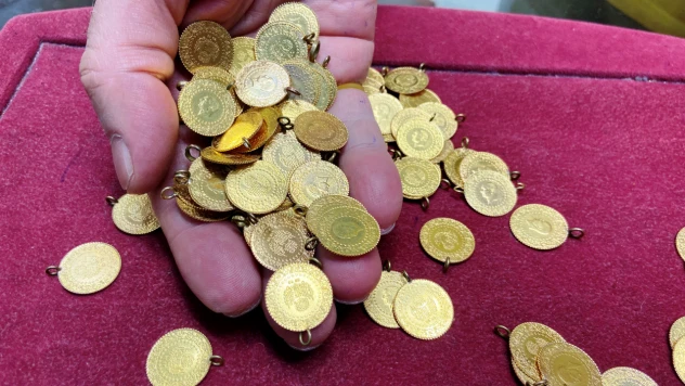 Seçim öncesi artan gram altın fiyatları düşüşe geçti