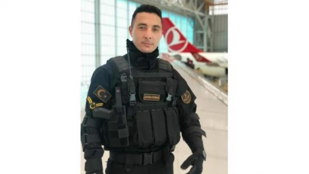 Şehit Emre Dokumacı, kanın yerde kalmadı