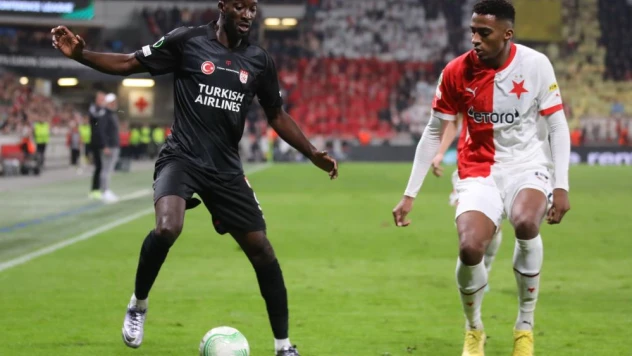 Sivasspor lider olarak son 16'ya yükseldi