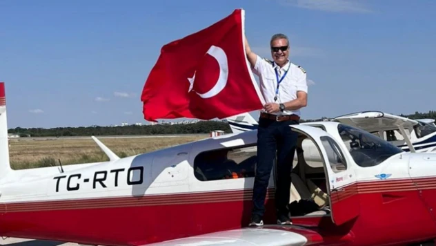Son paylaşımı, 'Uçağın kanadında değil, hayallerin tam ortasındayım' oldu